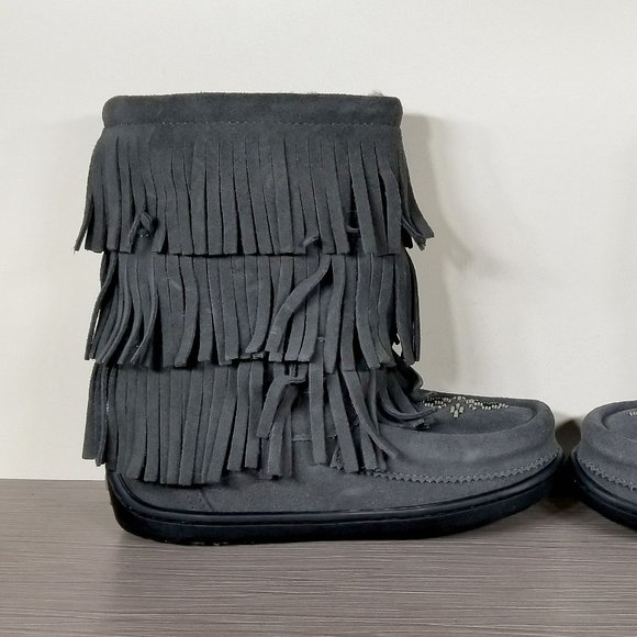 Manitobah Mukluks Buffalo Dancer Tall Boot, Gray Suede, Youth Size 3 (Ages 6-8) - Picture 8 of 14